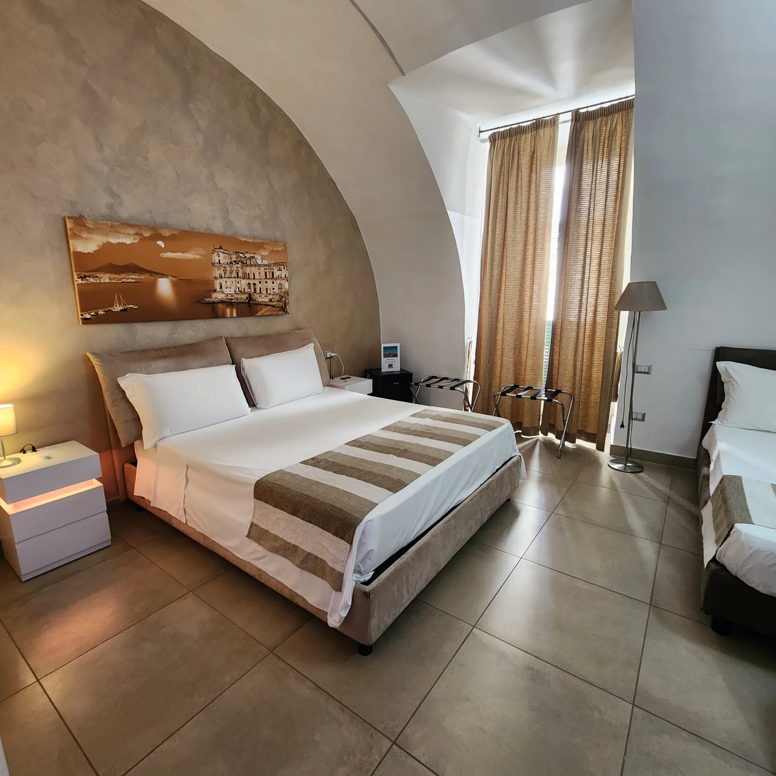 Camera Palazzo Donnanna B&B Napoli